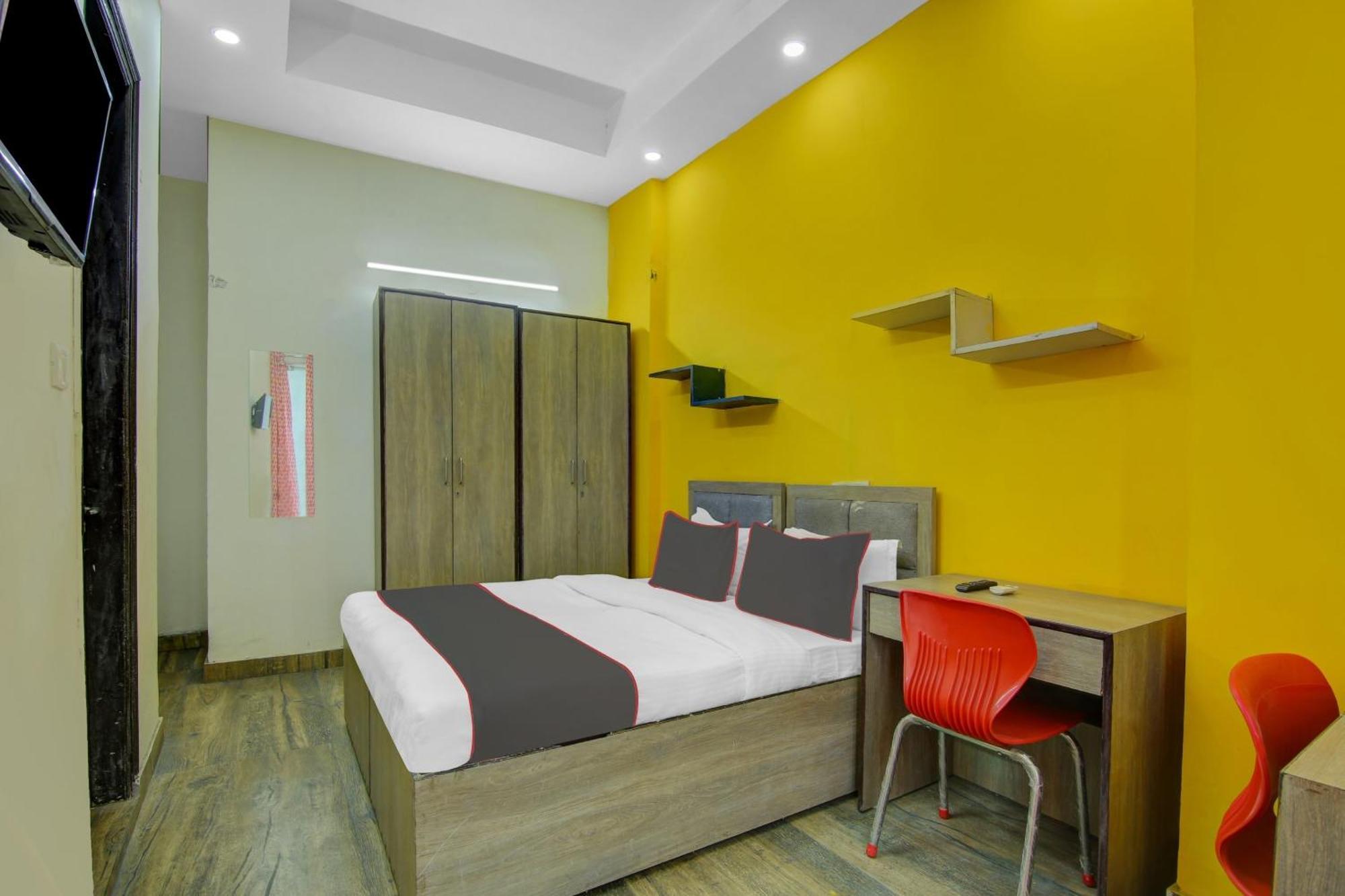 Hotel O The Arrow Near Dtu College Delhi (National Capital Territory of India)