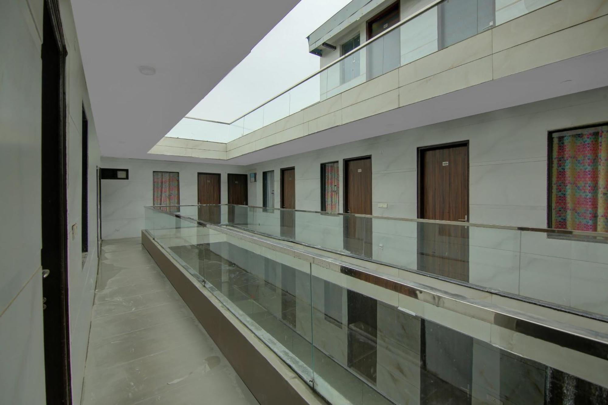 Hotel O The Arrow Near Dtu College Hotel Delhi (National Capital Territory of India)