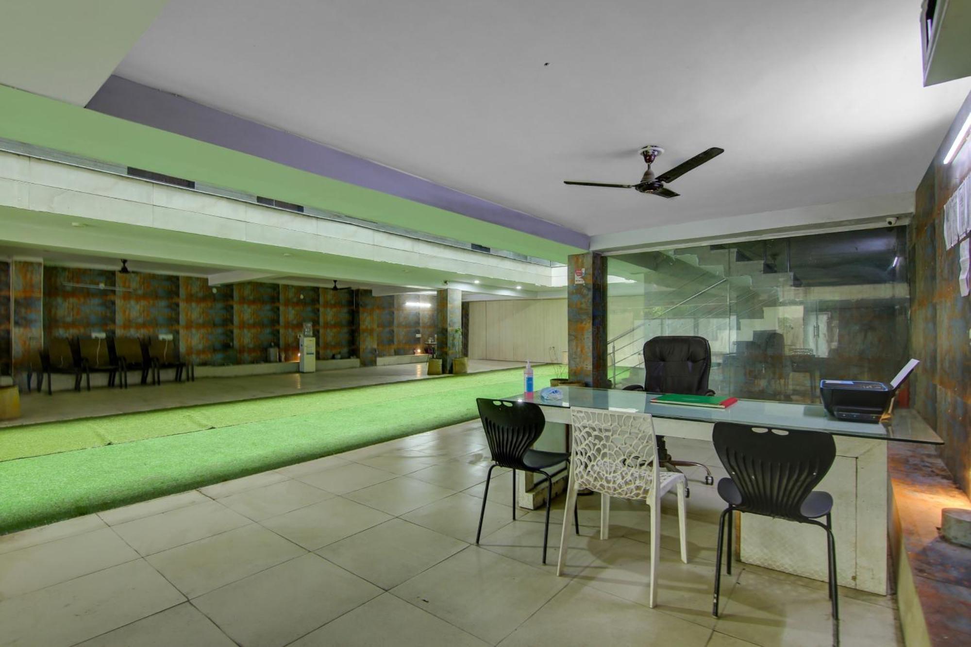 Hotel Hotel O The Arrow Near Dtu College Delhi (National Capital Territory of India)