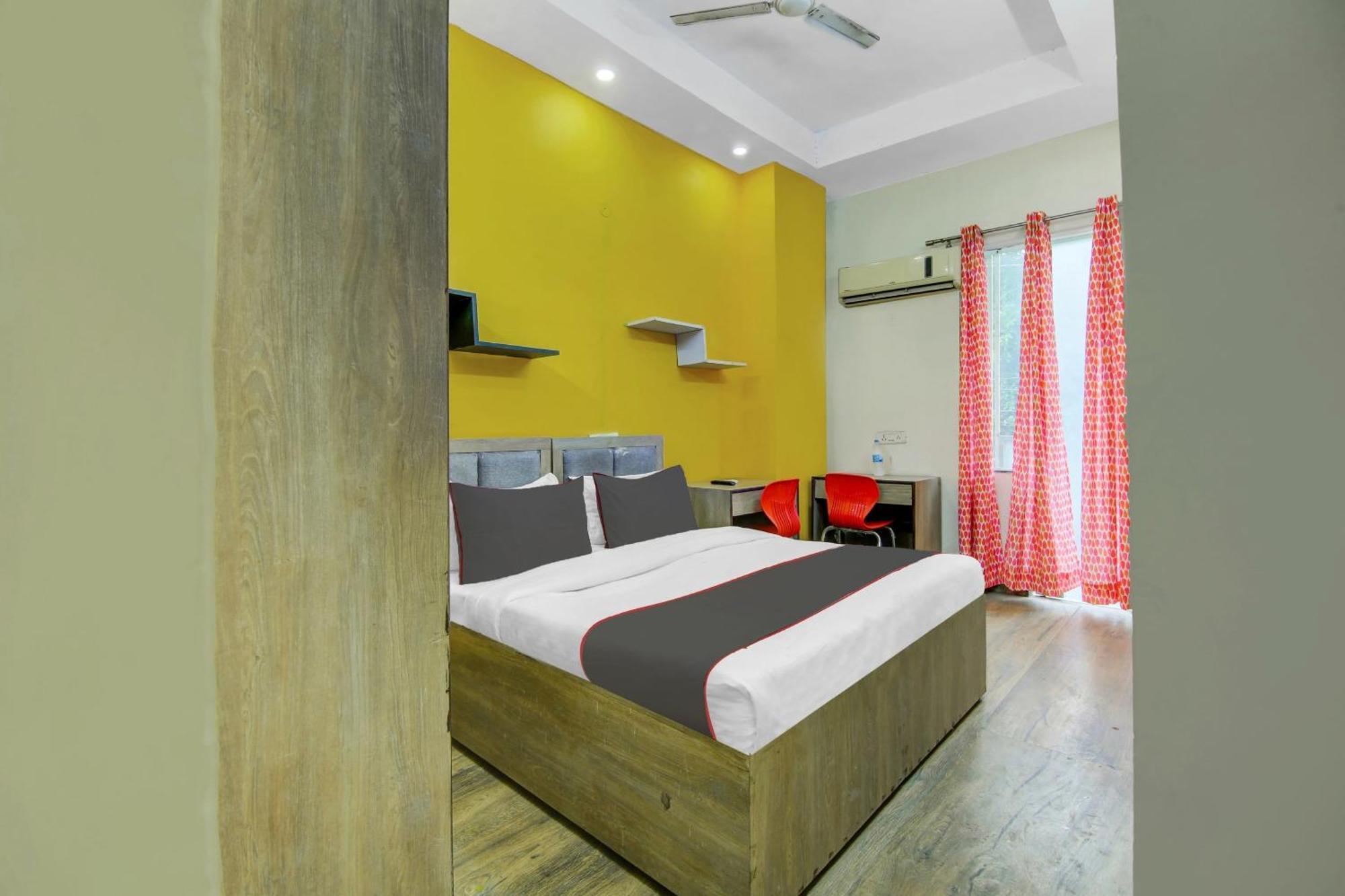 Hotel O The Arrow Near Dtu College Delhi (National Capital Territory of India)